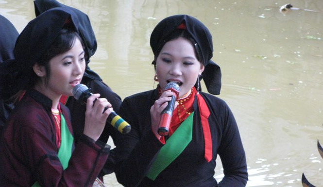 Hôm nay khai mạc hội Lim Hát quan họ dưới thuyền ở hội Lim.