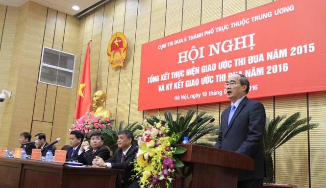 Từng bước bảo đảm an toàn thực phẩm Ông Nguyễn Thiện Nhân phát biểu tại hội nghị. Ảnh: Trường Phong.