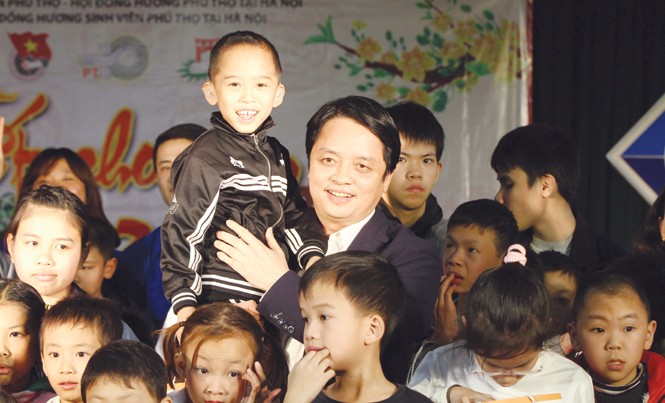 Tôi muốn trở thành người… bình thường Theo quan niệm của ông Hưởng, sinh ra trong xã hội nào thì phải biết phục vụ, cảm ơn xã hội ấy!.