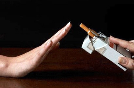Hậu Giang cấm hút thuốc lá, uống rượu bia trong giờ làm việc Ảnh minh họa