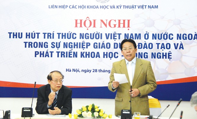 Làm sạch môi trường để hút trí thức Việt kiều Hội nghị thu hút trí thức người Việt Nam ở nước ngoài tổ chức tại Hà Nội ngày 28/12.