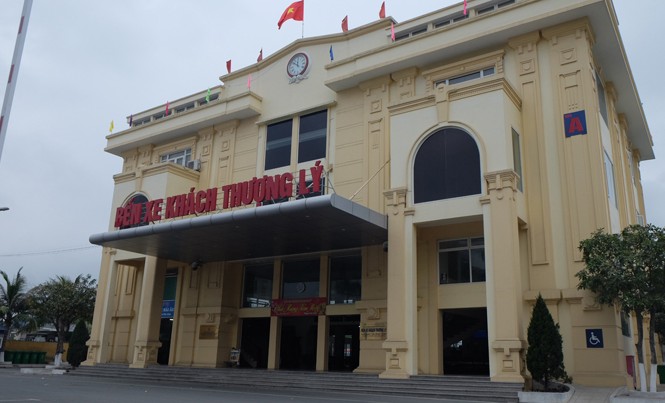 Bến xe hiện đại lao đao Bến xe Thượng Lý ở Hải Phòng.