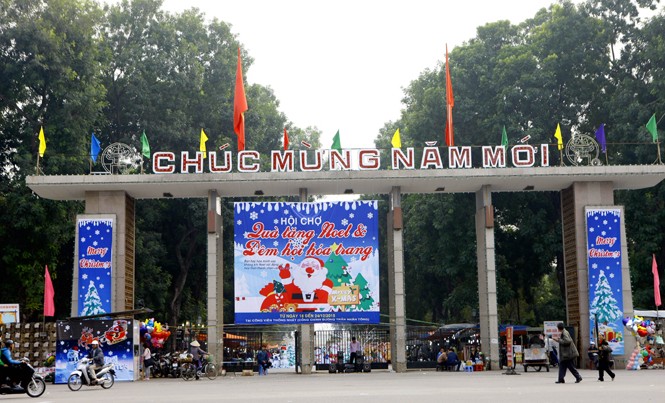 Hà Nội rậm rịch làm bãi xe ngầm: Chạy đua “chui” dưới lòng đất Khu vực Công viên Thống Nhất hiện có 2 nhà đầu tư đề xuất thực hiện 2 dự án bãi xe ngầm.