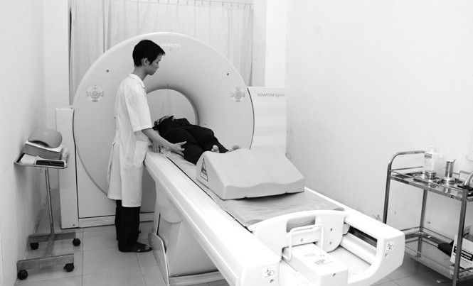 Nhức nhối vượt định mức trong khám chữa bệnh Nhiều cơ sở khám chữa bệnh vượt định mức khám chữa bệnh theo quy định của Bộ Y tế.