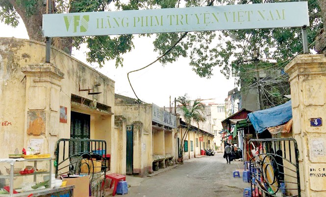 Nhận diện chiêu trục lợi đất vàng Theo quy định, đất của Hãng phim truyện Việt Nam muốn chuyển đổi thành cao ốc phải thông qua đấu giá. Ảnh minh họa: Sỹ Lực.