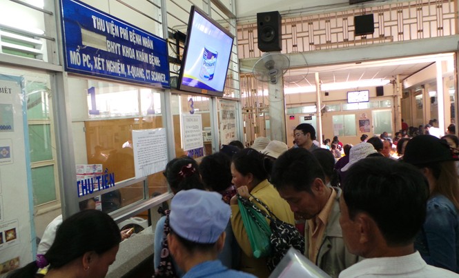 Tin mới vụ lùm xùm đấu thầu tại bệnh viện Ung bướu TPHCM Nhiều nguy cơ đối với bệnh nhân khi sử dụng thiết bị y tế không hiện đại.