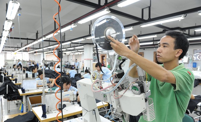 Muốn doanh nghiệp lớn, phải minh bạch Hạn chế thanh, kiểm tra DN sẽ giúp DN có thời gian tập trung làm ăn. Ảnh: Hồng Vĩnh.