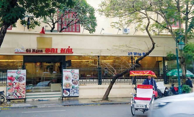 Siết quản lý tài sản công, hết thời bảo tàng bán bia Nhà hàng ăn uống tại 25 Tông Đản thuê lại của Bảo tàng Lịch sử Quốc gia. Ảnh: Nhật Minh.