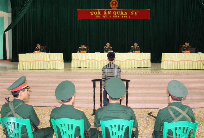 Xử nghiêm kẻ ham chơi trốn nghĩa vụ quân sự Phiên tòa xét xử bị cáo Nguyễn Ngọc Quân. Ảnh: CTV.