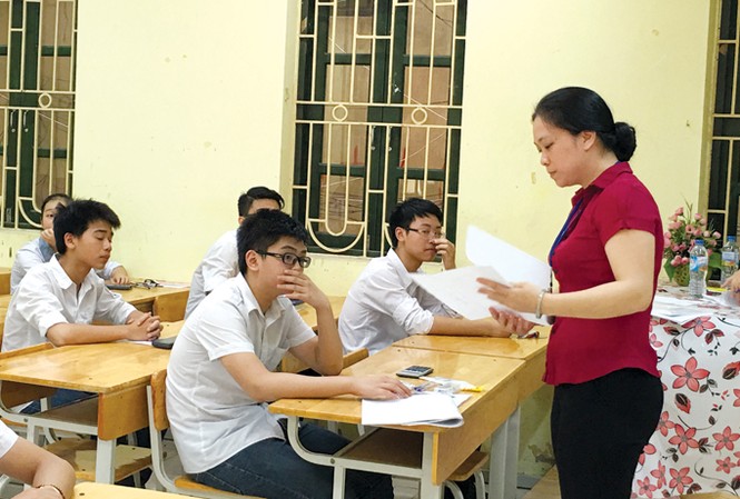 Đổi mới giáo dục phổ thông: Cần nhưng phải chuẩn bị kỹ Chương trình giáo dục phổ thông hiện hành được cho là đã lạc hậu, cần phải đổi mới.