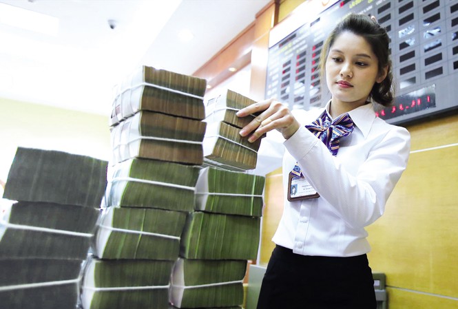 Nợ công liên tục tăng và nhiều rủi ro Nợ công liên tục tăng và nhiều rủi ro