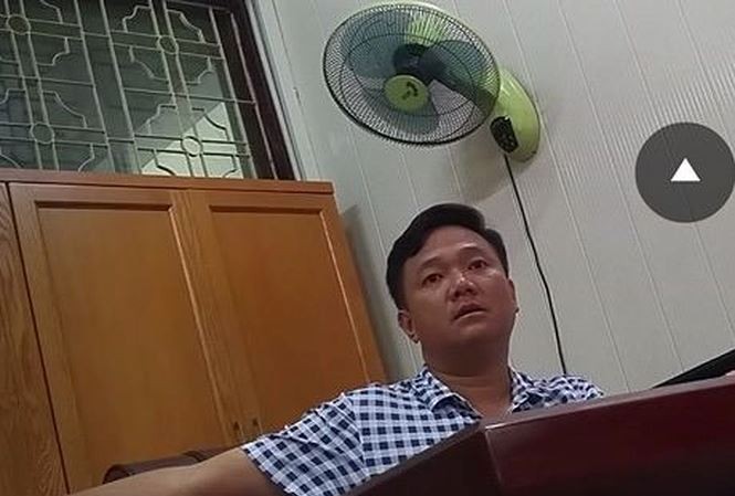 Cơ quan chức năng Quảng Ninh nói gì vụ 'phong tỏa' hồ sơ dự thầu? Ông Nguyễn Công Huy - Giám đốc Ban QLDA đầu tư xây dựng TP Hạ Long bị "tố" đuổi người mua hồ sơ ra khỏi phòng.