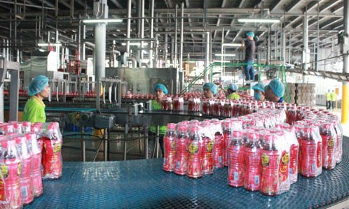 Đòi Tân Hiệp Phát bồi thường vì cho rằng 7 chai Dr Thanh có dị vật Sản phẩm Dr Thanh của Tân Hiệp Phát. Ảnh: Thanh Niên.