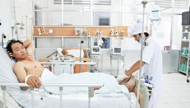 Hải tặc lộng hành vùng biển giáp ranh Nạn nhân Nguyễn Hùng Cường tại Bệnh viện Đa khoa Kiên Giang chiều ngày 13/9