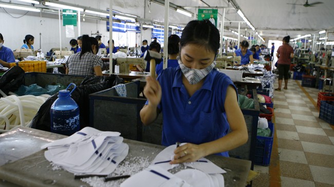 DN nợ BHXH hàng nghìn tỷ đồng: Có thể xử lý hình sự người đứng đầu Doanh nghiệp chây ì nợ đọng BHXH, BHYT của người lao động sẽ bị xử lý hình sự. Ảnh: Hồng Vĩnh