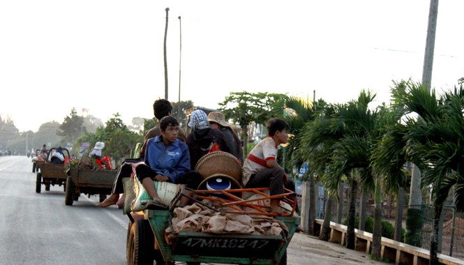 Công nông chưa thôi lượn phố Công nông chưa thôi lượn phố