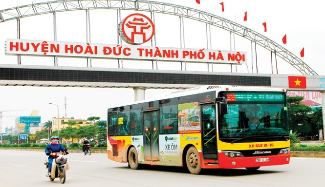 “Vũ điệu”... nông thôn mới Xe buýt đang góp phần tích cực trong thực hiện chương trình xây dựng nông thôn mới.