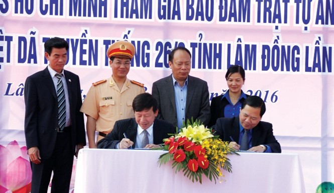 Dạy lái xe an toàn cho 60.000 thanh niên Dạy lái xe an toàn cho 60.000 thanh niên