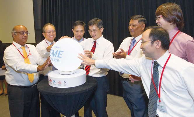 Bí quyết để Singapore trở thành nôi khởi nghiệp Chính phủ Singapore thành lập các trung tâm SME để giúp doanh nghiệp nhỏ vượt qua khó khăn ban đầu, tiếp cận thông tin, vốn… dễ dàng hơn. Ảnh: Spring SME Center