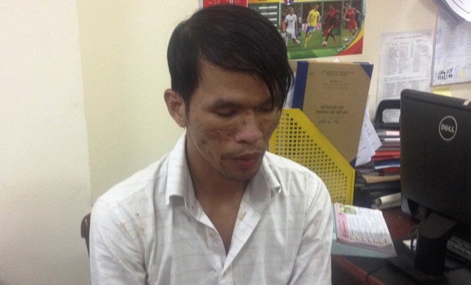 Tiếp tục làm rõ động cơ nghi can ngược đãi trẻ em Nghi can Dũng bị công an tạm giữ để phục vụ điều tra. Ảnh: CA