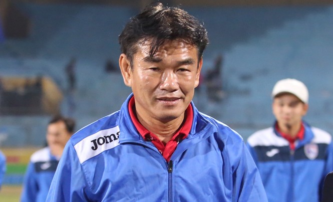 HLV Phan Thanh Hùng: Than Quảng Ninh đã tận dụng tốt cơ hội HLV Phan Thanh Hùng