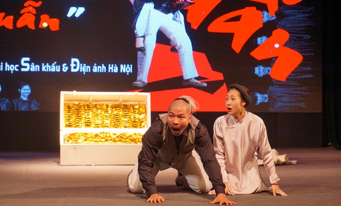 Trần Lực tìm thấy lối ra cho 'Quẫn' “Quẫn” của đạo diễn Trần Lực được giới chuyên môn và những khán giả đầu tiên đánh giá cao. Ảnh: Toan Toan