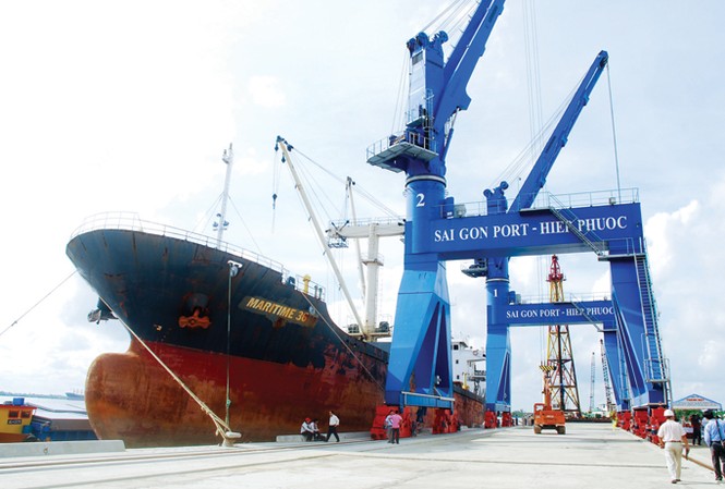 Tốn nghìn tỷ nạo vét, tàu vẫn mắc cạn Cảng Hiệp Phước đón tàu biển ra vào theo luồng hàng hải Soài Rạp.