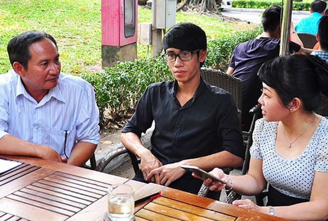 Kết thúc kỳ án áp giải học sinh giữa sân trường Bố con Thiện trao đổi với báo chí