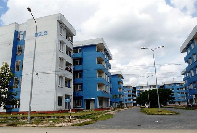 Sống tạm cạnh nghìn căn hộ… bỏ hoang ở TPHCM Khu tái định cư Vĩnh Lộc (huyện Bình Chánh) hoang vắng Ảnh: H.Thịnh