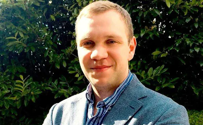 UAE tha bổng cho nhà nghiên cứu Anh bị nghi là gián điệp Chân dung nhà nghiên cứu Matthew Hedges, người vừa được trả tự do, sau những cáo buộc của UAE về hoạt động gián điệp