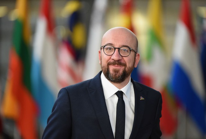 Thủ tướng Bỉ Charles Michel bất ngờ từ chức Thủ tướng Bỉ Charles Michel đã tuyên bố từ chức do không tìm được tiếng nói chung trong chính phủ về vấn đề người nhập cư