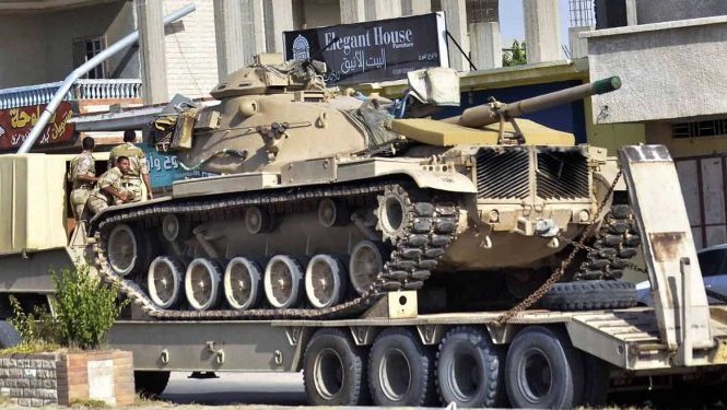 Mỹ đảm nhận công việc đại tu xe tăng M60 cho Ai Cập Xe tăng M60 chủ lực của Quân đội Ai Cập sẽ được Mỹ tiến hành đại tu để sớm chuyển giao phiên bản hiện đại hơn cho quốc gia này