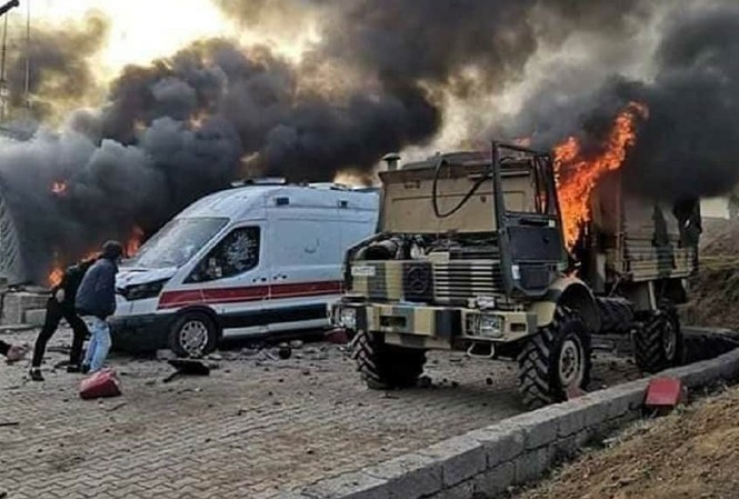 Người Kurd biểu tình, tấn công doanh trại Thổ Nhĩ Kỳ tại Iraq Hiện trường nơi xảy ra vụ tấn công