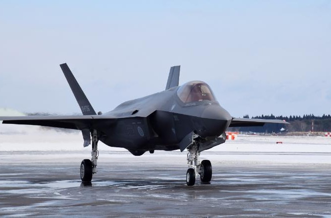 Mỹ đình chỉ giao phụ kiện máy bay F-35 cho Thổ Nhĩ Kỳ Mỹ ngừng cung cấp phụ kiện máy bay F-35 cho Thổ Nhĩ Kỳ do lo ngại quốc gia này tiếp nhận hệ thống phòng không S-400 của Nga