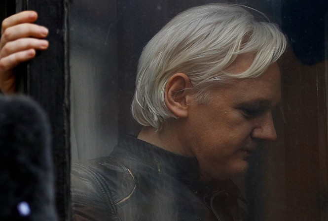 Nga: Bắt giữ Assange là 'bóp chết' tự do Không lâu sau khi Julian Assange bắt, cộng đồng quốc tế đã lên tiếng về vụ việc, trong đó Nga kêu gọi bảo vệ quyền của nhà sáng lập WikiLeaks