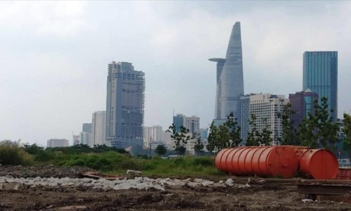 'Xây nhà hát và bồi thường cho dân là hai chuyện khác nhau…' Mặt bằng số 23 Lê Duẩn vừa bán đấu giá được 1.430 tỷ đồng làm kinh phí xây dựng nhà hát