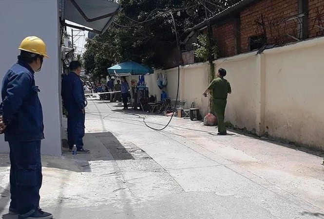 Những cái chết trên trời rơi xuống Hiện trường dây điện đứt rơi xuống khiến ông Hoà bị điện giật chết