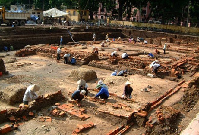 Lật giở bí mật phát lộ Hoàng thành Thăng Long Dấu tích thời Lý-Trần-Lê dần phát lộ, làm sáng rõ di sản Hoàng thành Thăng Long