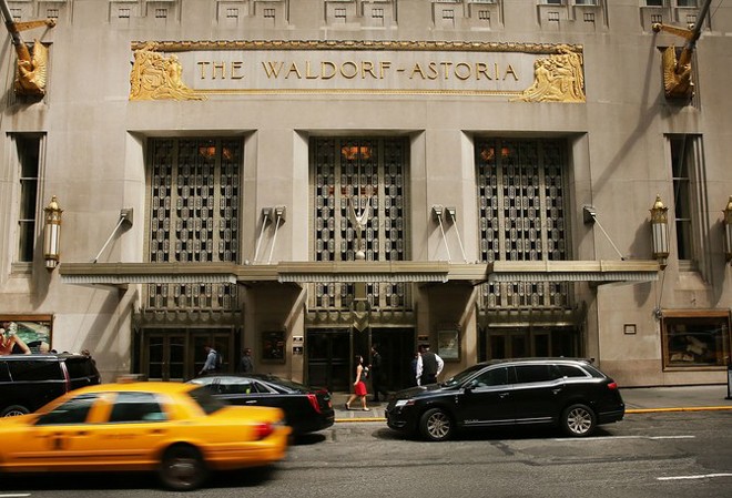Hết thời bùng nổ đầu tư Trung Quốc tại Mỹ Khách sạn Waldorf Astoria thuộc sở hữu Trung Quốc
