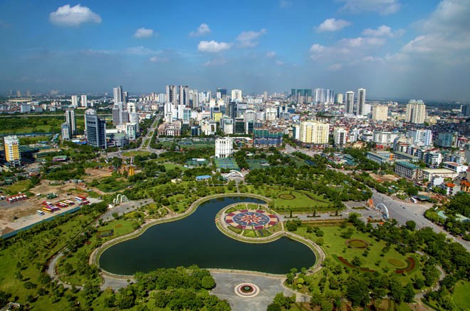Cầu Giấy: 21 năm xây dựng và phát triển Sau 21 năm xây dựng và phát triển, quận Cầu Giấy đang trở thành trung tâm Thương mại - Dịch vụ - Hành chính khang trang, hiện đại của Thủ đô