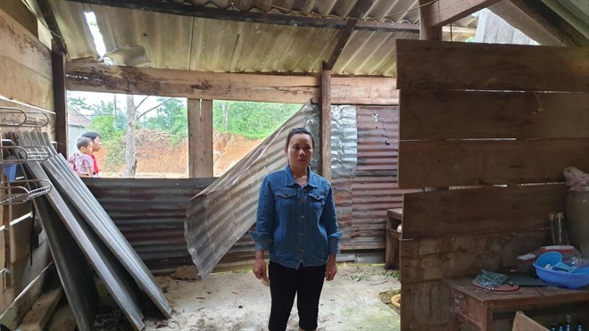 Vụ phóng viên lừa tiền tỷ chạy việc: Nạn nhân 'tố' điều tra viên Chị Đinh Thị Thanh Đào nạn nhân của ông Lê Cảnh Hoa hiện đang phải ở nhờ nhà của bố mẹ đẻ