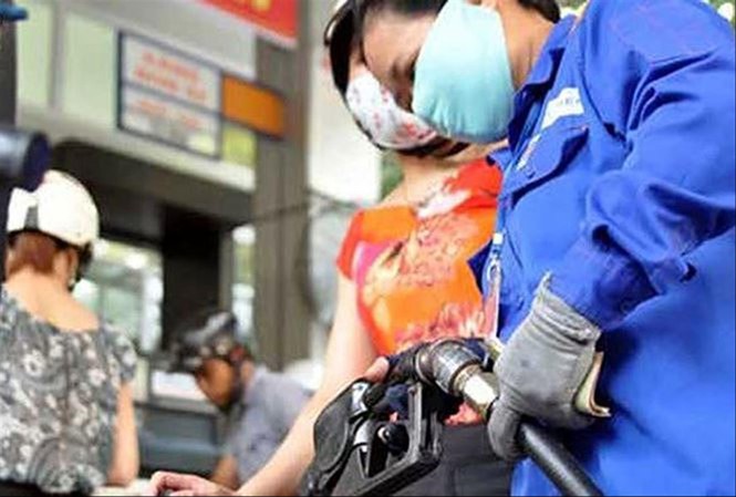 Giá xăng tăng gần 1.500 đồng/lít, quỹ bình ổn cạn kiệt Giá xăng đã vượt mốc 20.000 đồng/lít. Ảnh: Như Ý