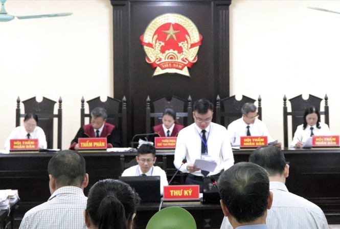 Xem xét kỷ luật vợ Chủ tịch tỉnh Hà Giang Phiên tòa xét xử vụ gian lận điểm thi ở Hà Giang