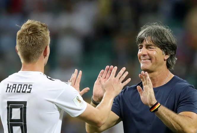 'Đội tuyển Đức thắng như phim... kinh dị' Joachim Low và Toni Kroos.