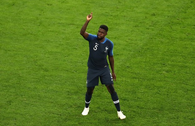 Ngôi sao nào xuất sắc nhất 'đại chiến' Pháp - Bỉ? Samuel Umtiti xuất sắc nhất trận Pháp vs Bỉ