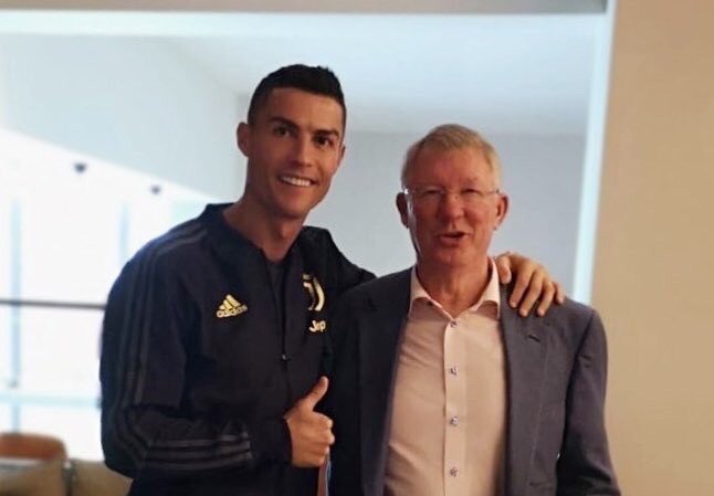 Ronaldo rạng rỡ trở lại thăm Sir Alex Ferguson Ronaldo khoe ảnh đến thăm Sir Alex
