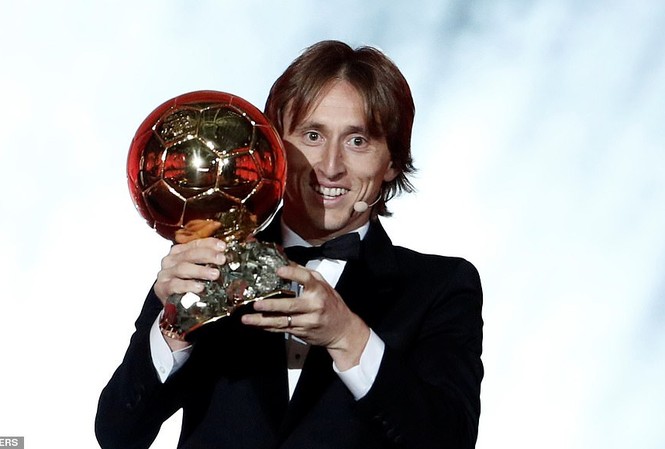 Quả bóng vàng 2018: Modric phá thế thống trị của Ronaldo, Messi Luka Modric đã phá vỡ thế thống trị của Ronaldo và Messi