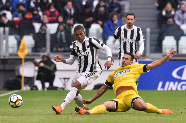 Tuyển Iraq gọi sao Serie A quyết đấu tuyển Việt Nam Ali Adnan trong trận đấu với Juventus mùa trước