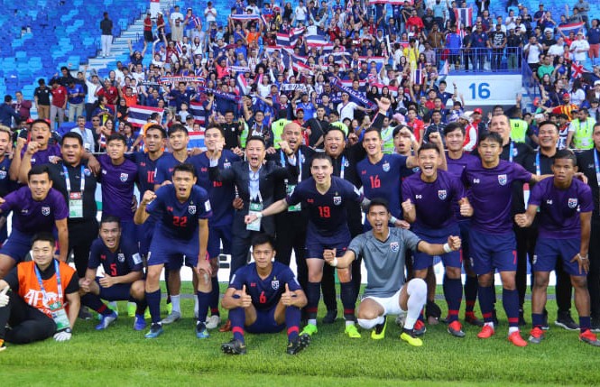 Lịch thi đấu Asian Cup 2019 hôm nay: Phán quyết Thái Lan Tuyển Thái Lan ăn mừng sau trận Bahrain