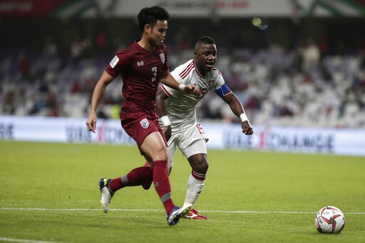 Chia điểm với UAE, Thái Lan lấy vé vào vòng 1/8 Asian Cup Chia điểm với UAE, Thái Lan lấy vé vào vòng 1/8 Asian Cup